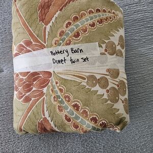 Pottery Barn Duvet Twin Set